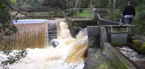 Weir and Water Supply System